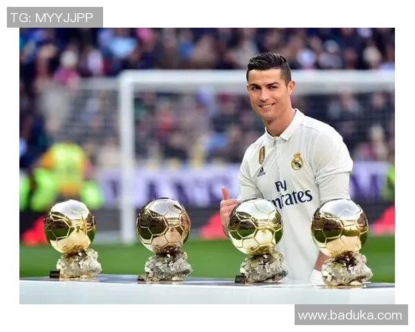 足球球星背后的故事揭秘 从竞技场到私人生活的隐秘世界