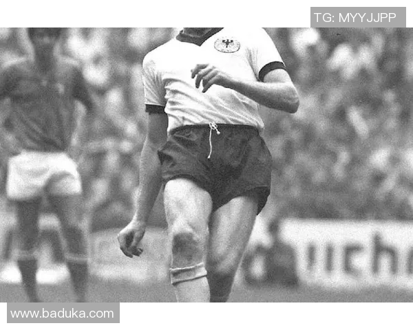 1967年足球巨星回顾 见证传奇人物的巅峰岁月与荣耀时刻 1967年足球巨星回顾 见证传奇人物的巅峰岁月与荣耀时刻