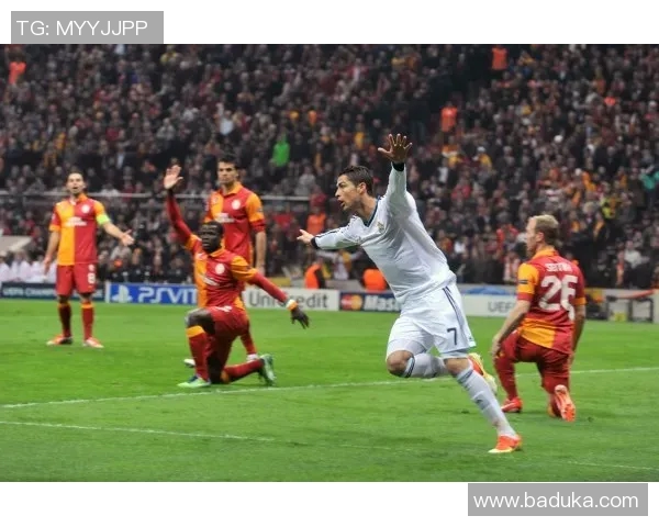 以足球球星梅西为核心解读他如何改变现代足球发展格局 以足球球星梅西为核心解读他如何改变现代足球发展格局