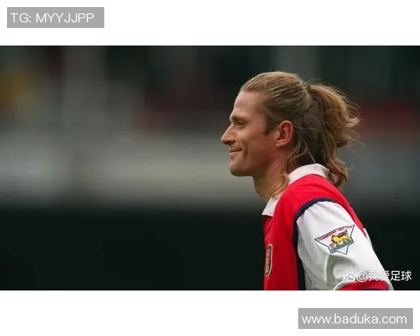 美国足球金发球星盘点:那些闪耀绿茵场的金发传奇 美国足球金发球星盘点:那些闪耀绿茵场的金发传奇